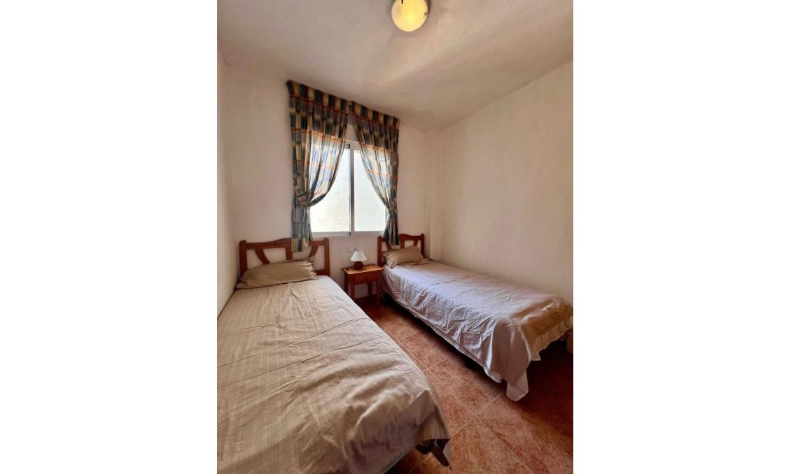 Segunda mano - Apartamento -
Torrevieja - Playa de los Locos