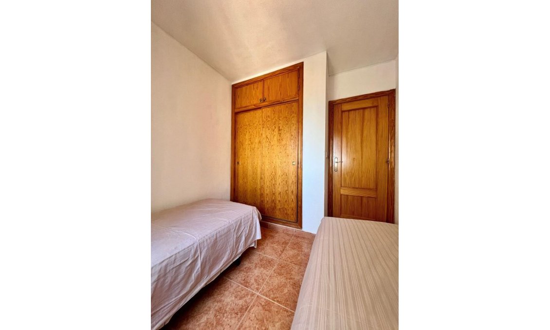 Segunda mano - Apartamento -
Torrevieja - Playa de los Locos