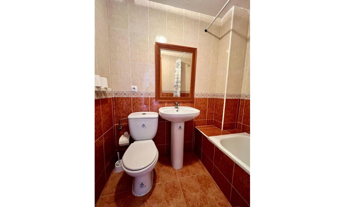 Segunda mano - Apartamento -
Torrevieja - Playa de los Locos