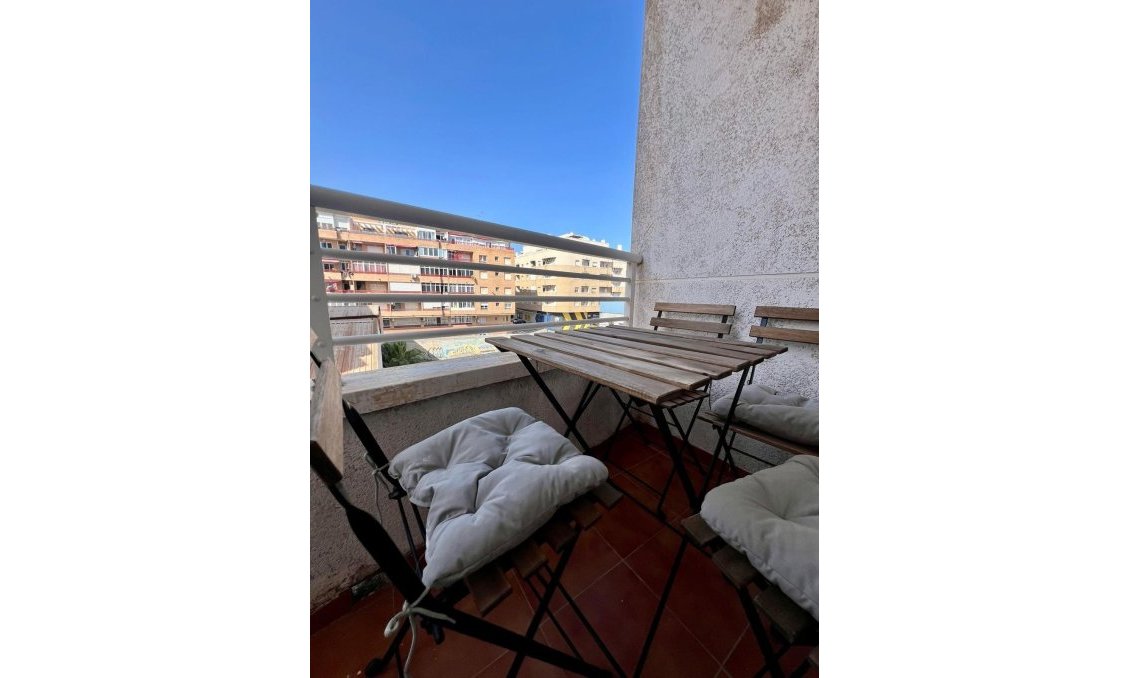 Segunda mano - Apartamento -
Torrevieja - Playa de los Locos