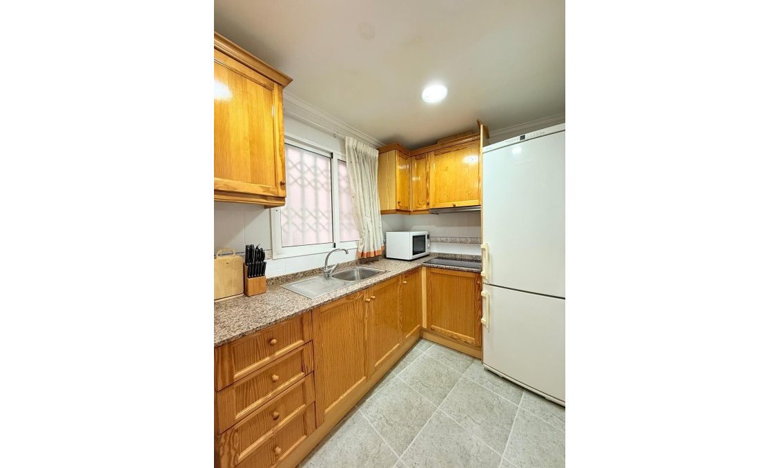 Revente - Appartement -
Torrevieja - Playa de los Locos