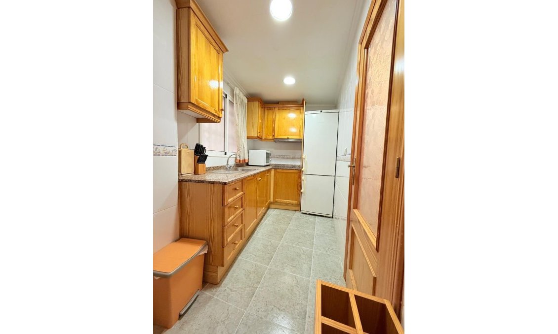 Revente - Appartement -
Torrevieja - Playa de los Locos