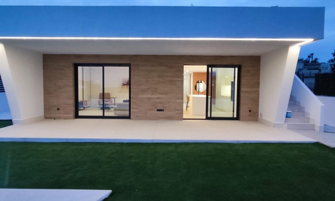 Segunda mano - Villa -
Ciudad Quesada - Costa Blanca Sur