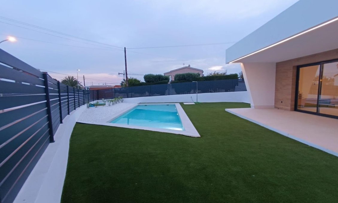 Segunda mano - Villa -
Ciudad Quesada - Costa Blanca Sur