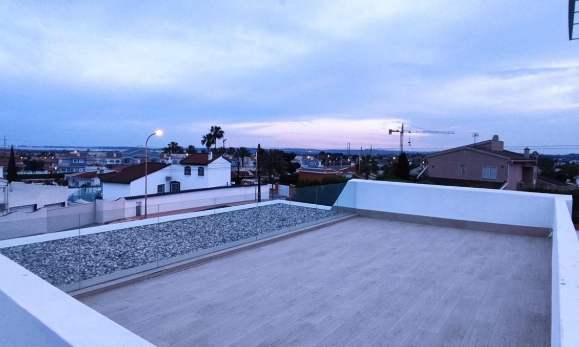 Segunda mano - Villa -
Ciudad Quesada - Costa Blanca Sur