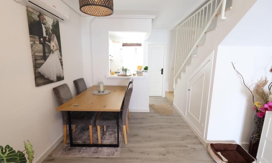 Segunda mano - Duplex -
Pilar de la Horadada - Costa Blanca