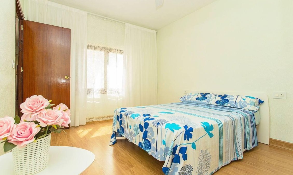 Segunda mano - Apartamento -
Torrevieja - Playa del Cura
