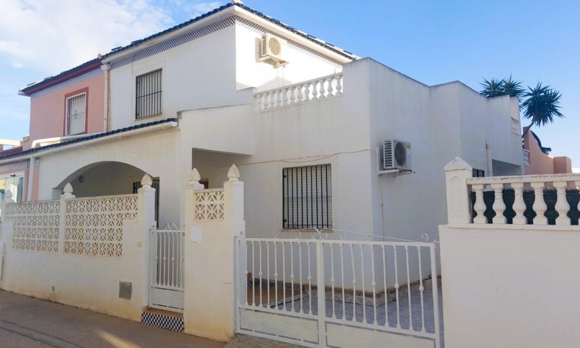 Segunda mano - Villa -
Torrevieja - Costa Blanca