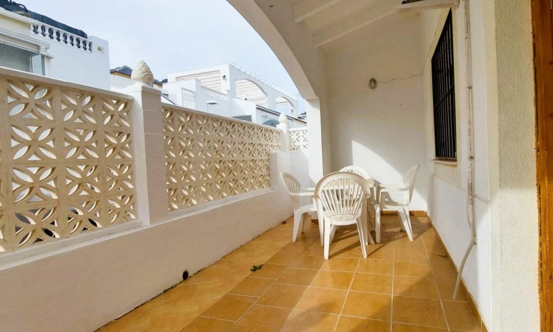 Segunda mano - Villa -
Torrevieja - Costa Blanca