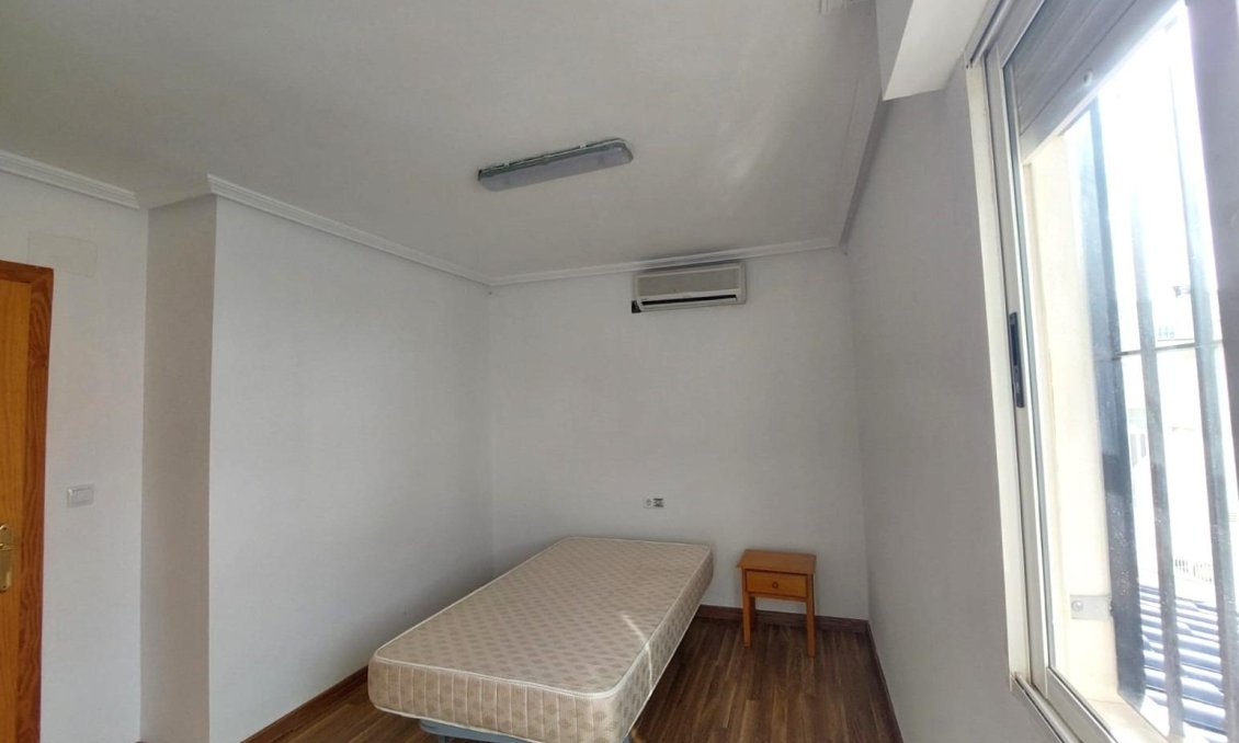 Segunda mano - Villa -
Torrevieja - Costa Blanca