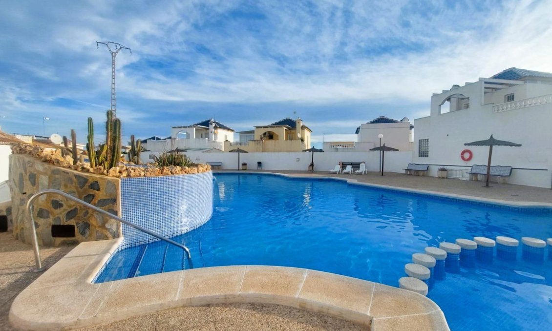 Segunda mano - Villa -
Torrevieja - Costa Blanca