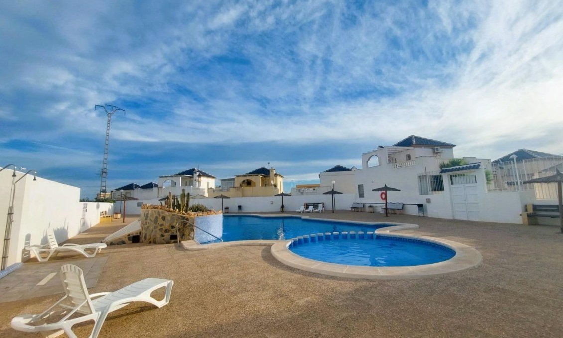 Segunda mano - Villa -
Torrevieja - Costa Blanca