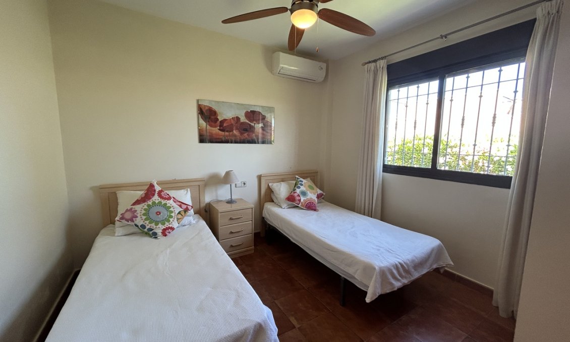 Segunda mano - Villa -
Isla Plana - Costa Calida