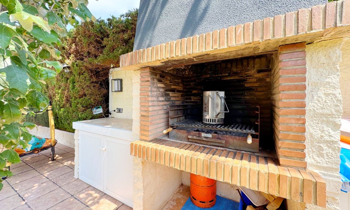 Segunda mano - Villa -
Torrevieja - Costa Blanca