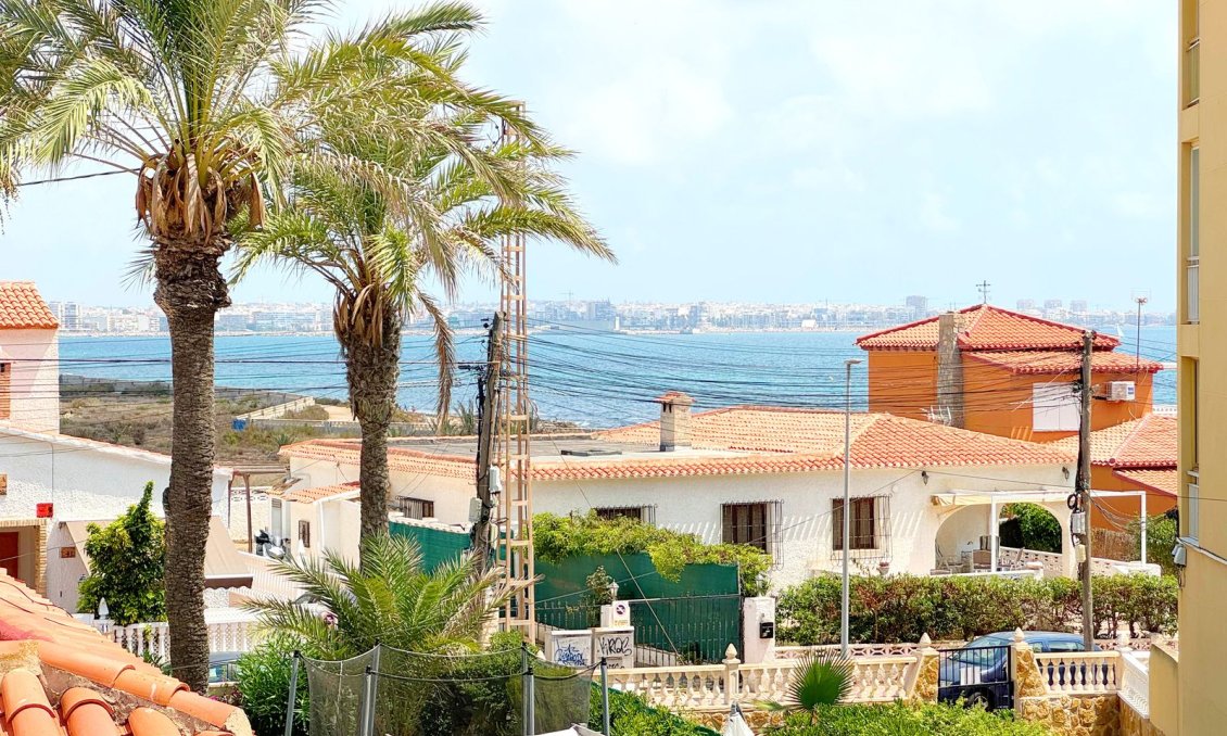 Segunda mano - Villa -
Torrevieja - Costa Blanca