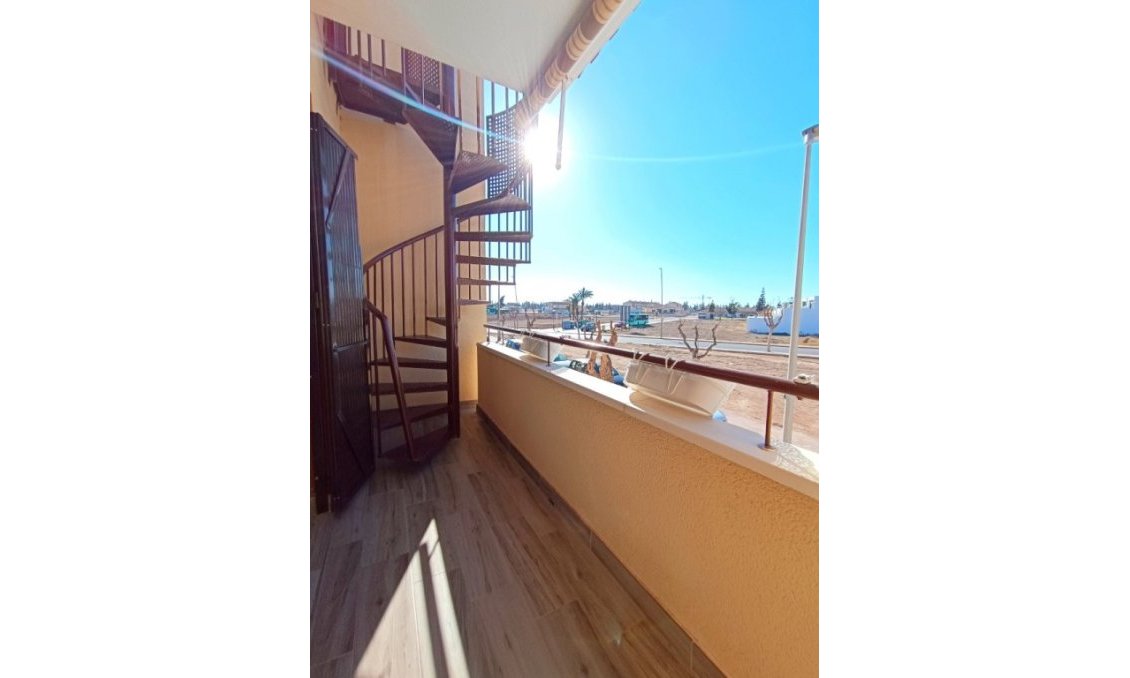 Segunda mano - Villa -
Los Alcazares - Costa Calida