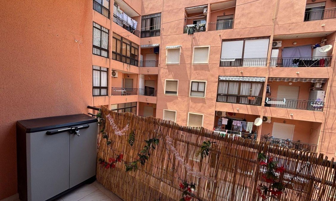 Wiederverkauf - Wohnung -
Torrevieja - Playa del Cura
