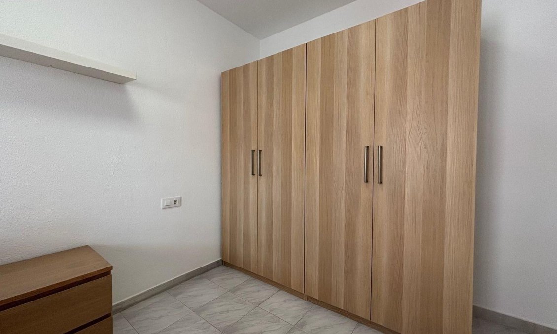 Wiederverkauf - Wohnung -
Torrevieja - Playa del Cura