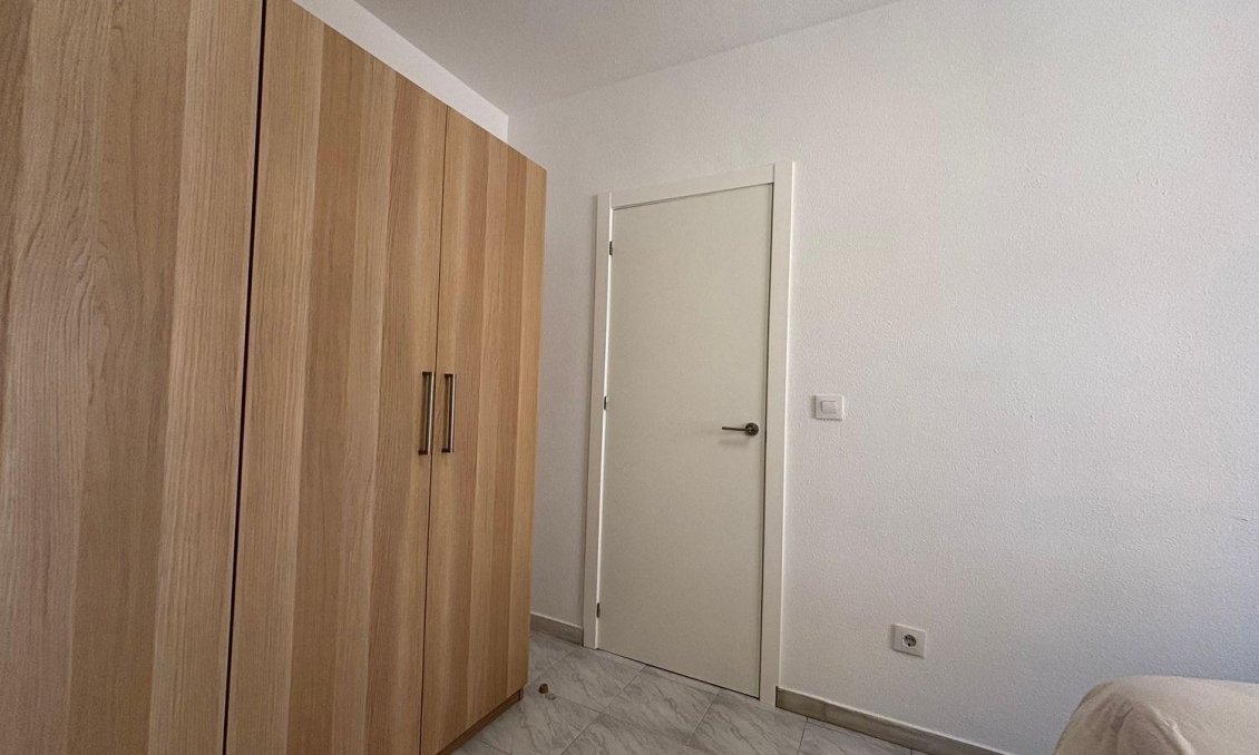 Wiederverkauf - Wohnung -
Torrevieja - Playa del Cura