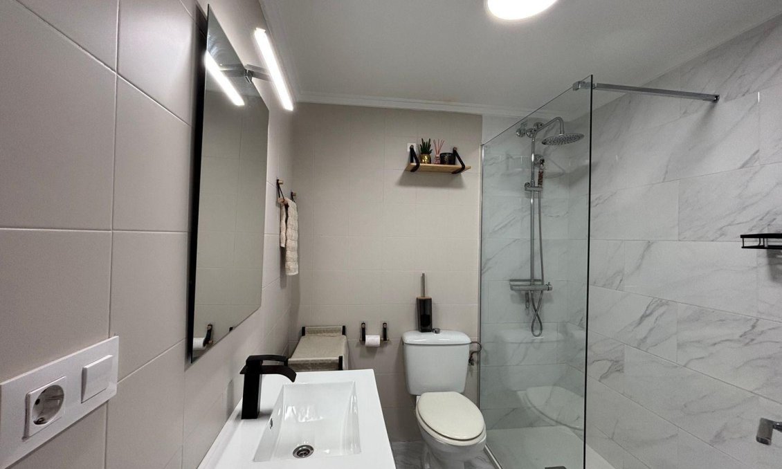 Wiederverkauf - Wohnung -
Torrevieja - Playa del Cura