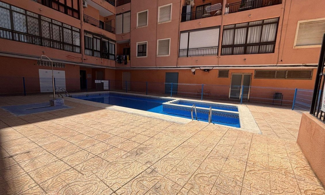 Wiederverkauf - Wohnung -
Torrevieja - Playa del Cura
