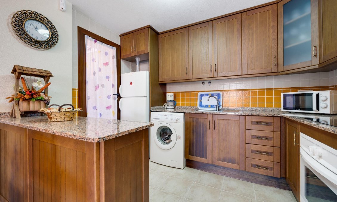 Segunda mano - Bungalow -
Torrevieja - Torrejón