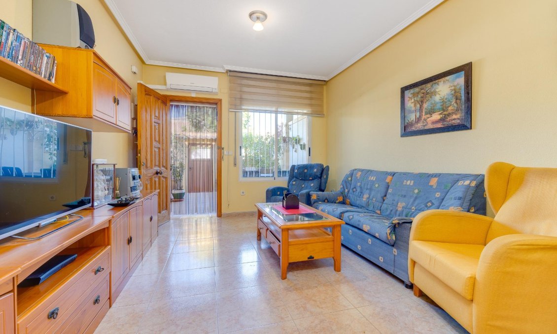 Segunda mano - Town House -
Torrevieja - Aguas Nuevas 2