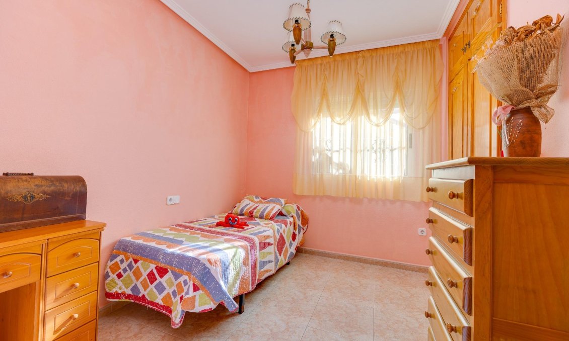 Segunda mano - Town House -
Torrevieja - Aguas Nuevas 2