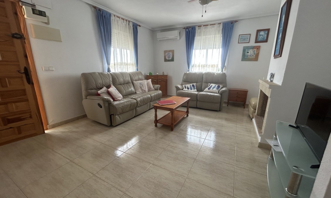 Segunda mano - Villa -
Camposol - Inland
