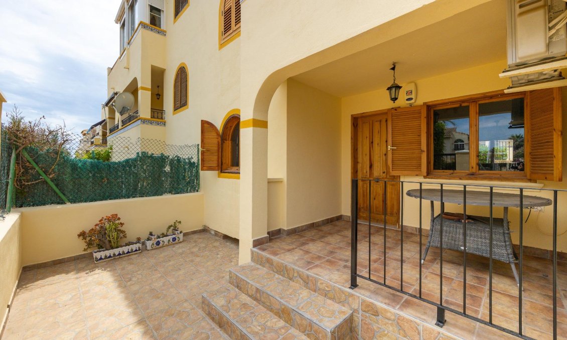 Segunda mano - Bungalow -
Torrevieja - Torre La Mata