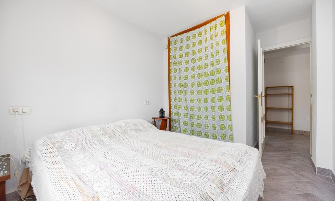 Segunda mano - Bungalow -
Torrevieja - Torre La Mata