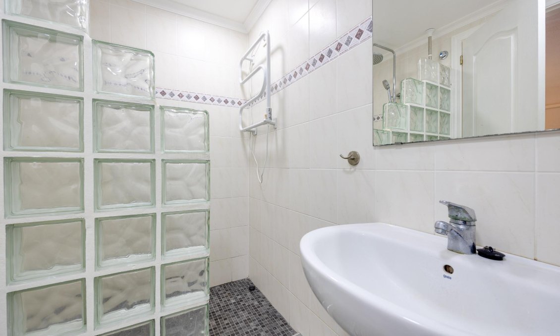 Segunda mano - Bungalow -
Torrevieja - Torre La Mata