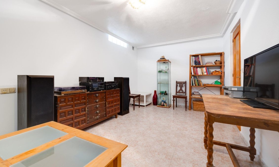 Segunda mano - Bungalow -
Torrevieja - Torre La Mata