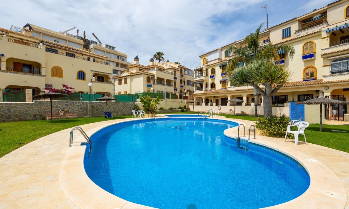 Segunda mano - Bungalow -
Torrevieja - Torre La Mata