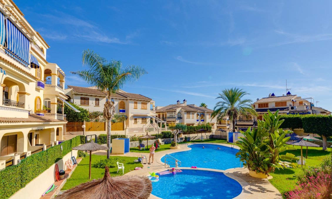 Segunda mano - Bungalow -
Torrevieja - Torre La Mata