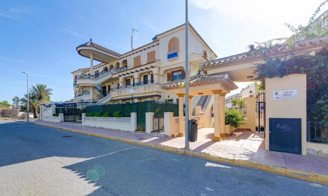 Segunda mano - Bungalow -
Torrevieja - Torre La Mata