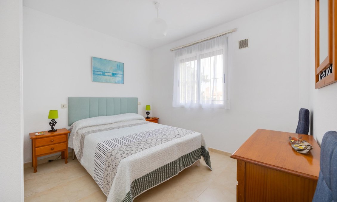 Wiederverkauf - Bungalow -
Torrevieja - Aguas Nuevas