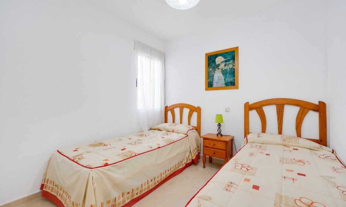 Wiederverkauf - Bungalow -
Torrevieja - Aguas Nuevas