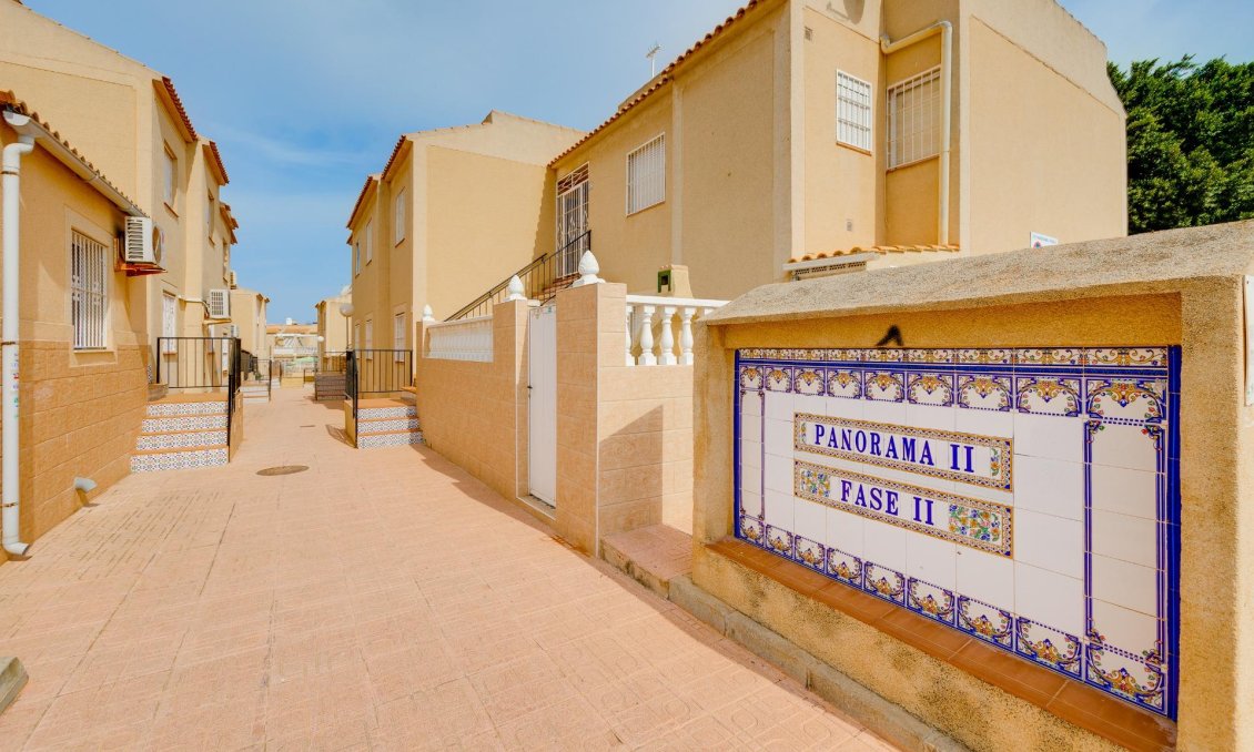 Wiederverkauf - Bungalow -
Torrevieja - Aguas Nuevas