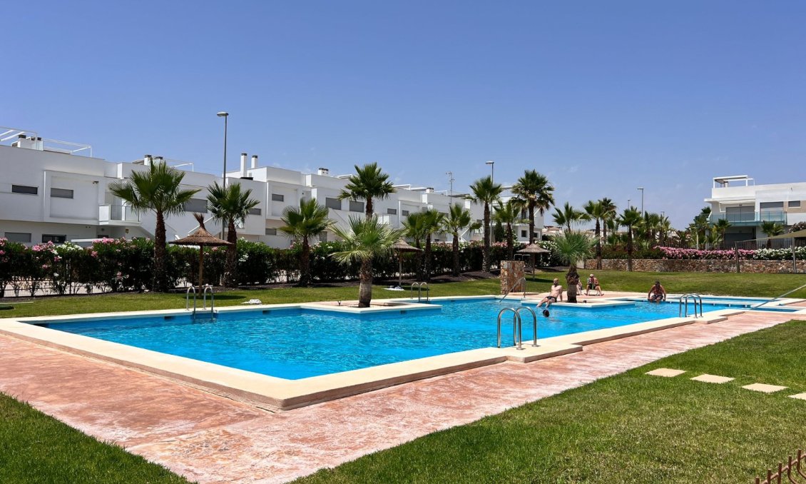 Segunda mano - Apartamento -
Vistabella Golf Entre Naranjos - Inland