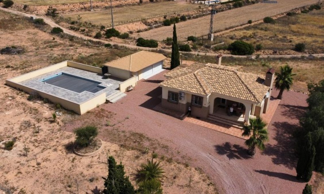 Segunda mano - Villa -
Hondón de las Nieves - Inland