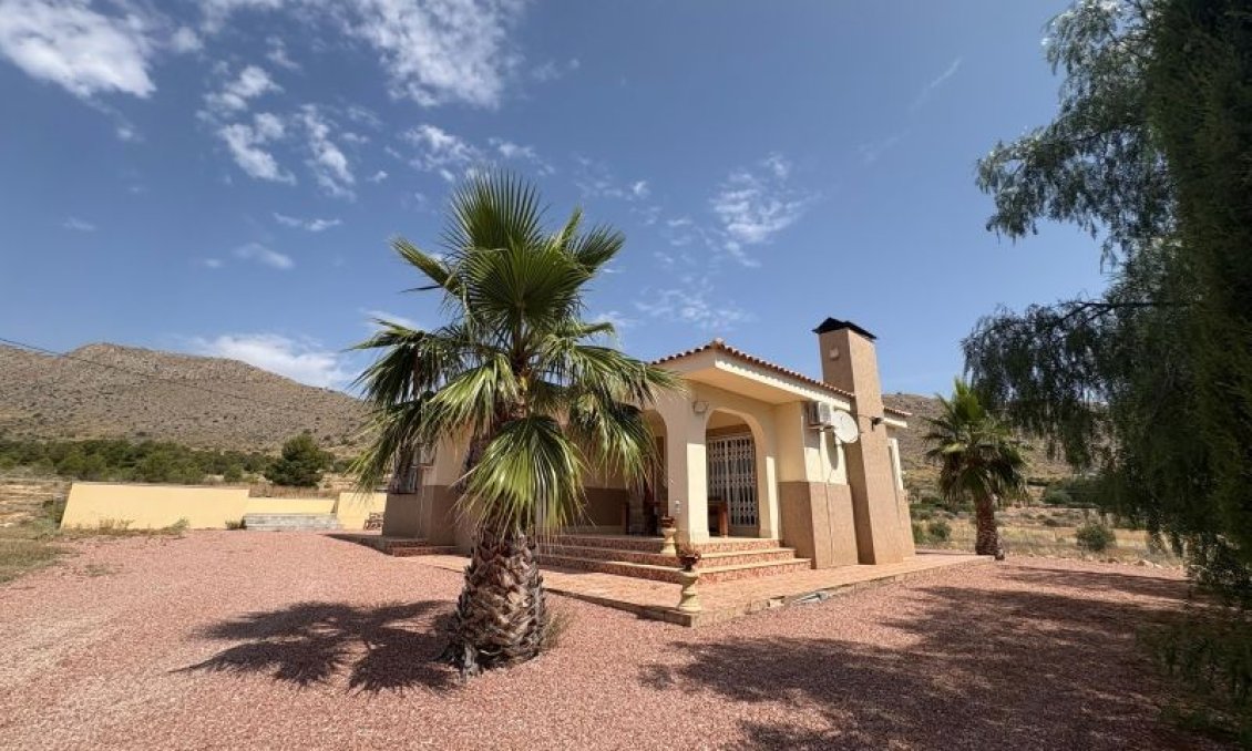 Segunda mano - Villa -
Hondón de las Nieves - Inland