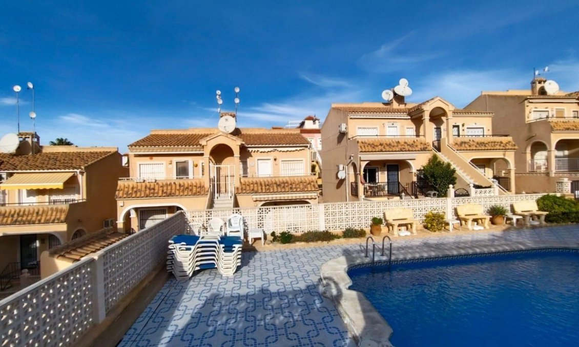 Segunda mano - Bungalow -
San Miguel de Salinas - Inland