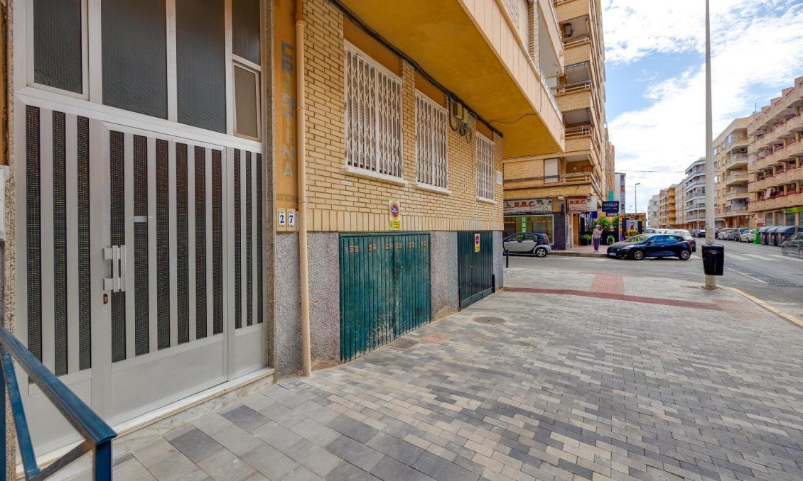 Segunda mano - Apartamento -
Torrevieja - Playa del Cura