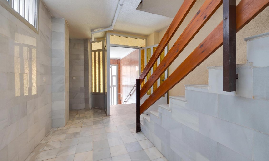 Segunda mano - Apartamento -
Torrevieja - Playa del Cura