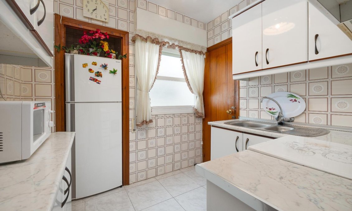 Segunda mano - Apartamento -
Torrevieja - Playa del Cura