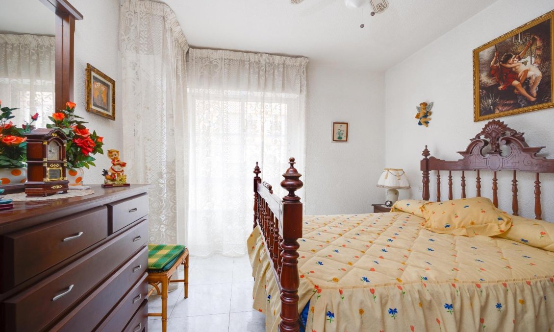 Segunda mano - Apartamento -
Torrevieja - Playa del Cura