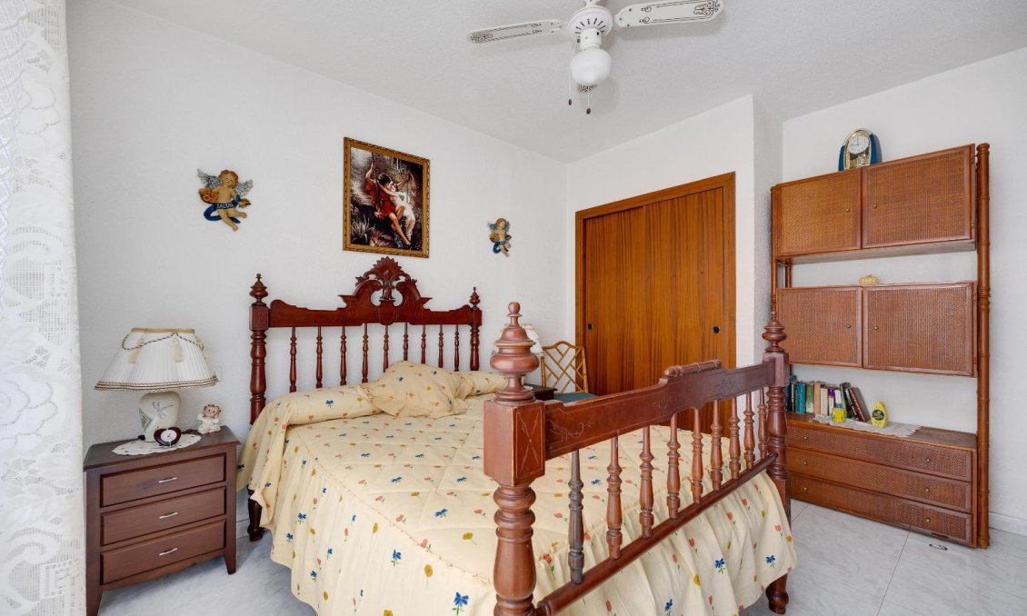 Segunda mano - Apartamento -
Torrevieja - Playa del Cura