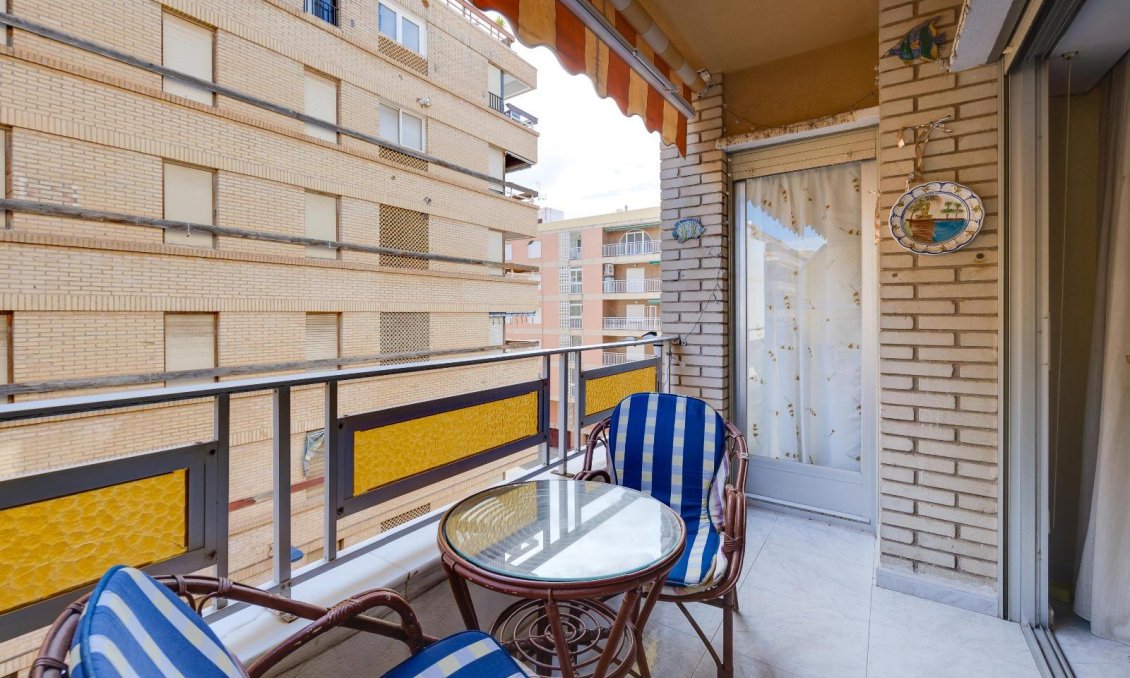 Segunda mano - Apartamento -
Torrevieja - Playa del Cura