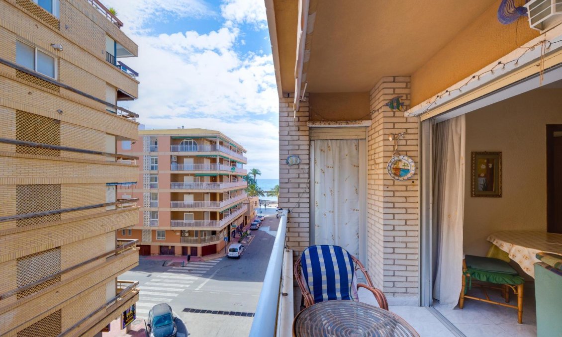 Segunda mano - Apartamento -
Torrevieja - Playa del Cura